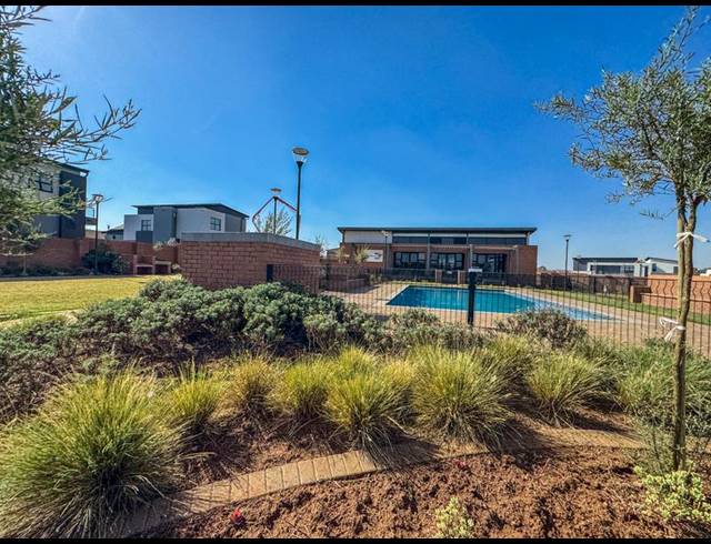4 BEDROOM HOUSE FOR SALE IN FOUNTAINBROOK ESTATE